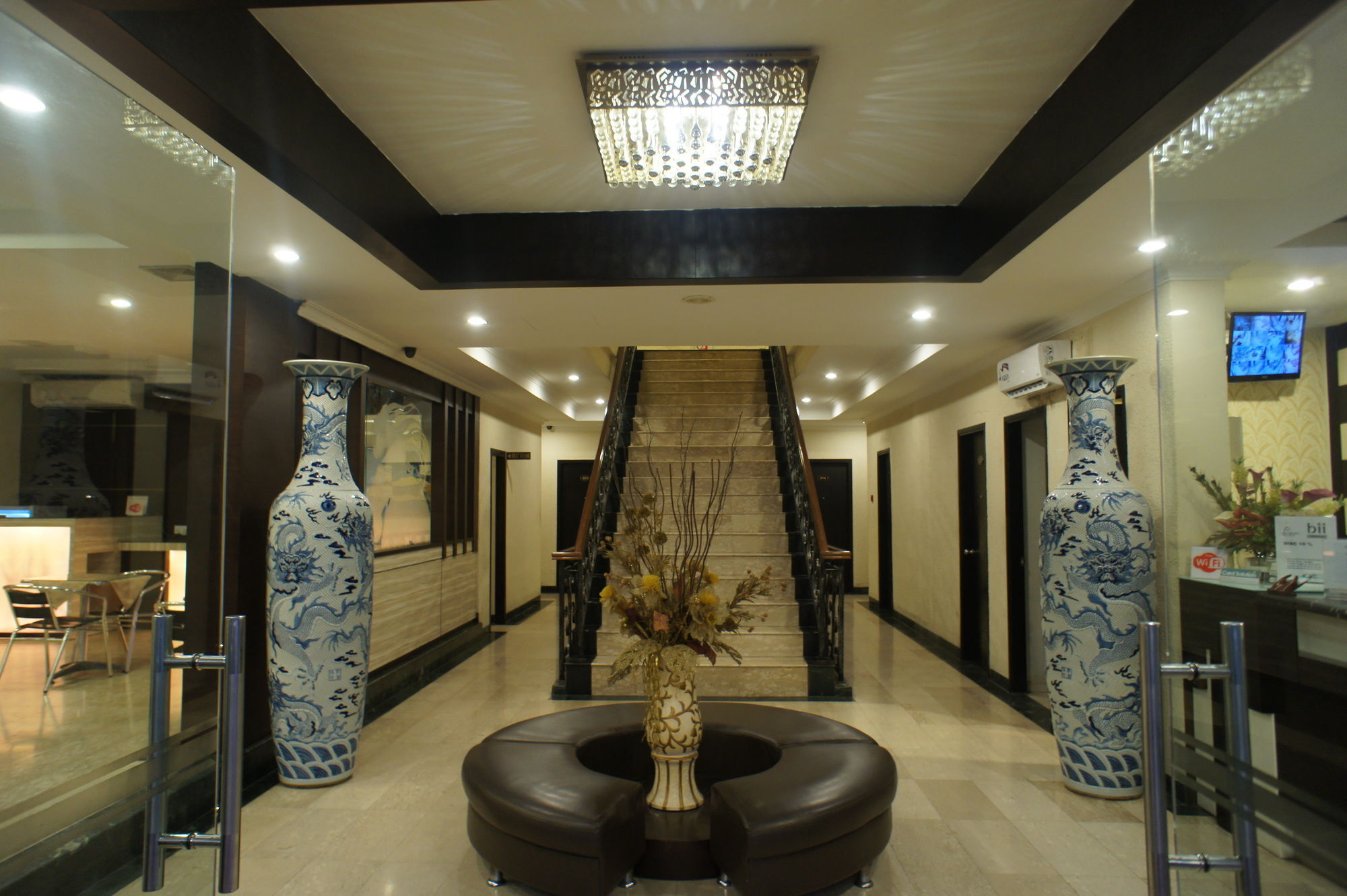Sky View Hotel Managed By Os Batam Exterior foto